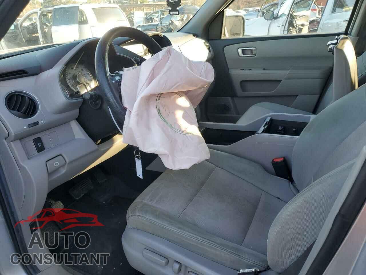 HONDA PILOT 2011 - 5FNYF3H44BB056554