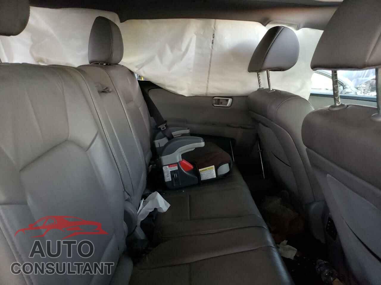 HONDA PILOT 2013 - 5FNYF3H93DB026637