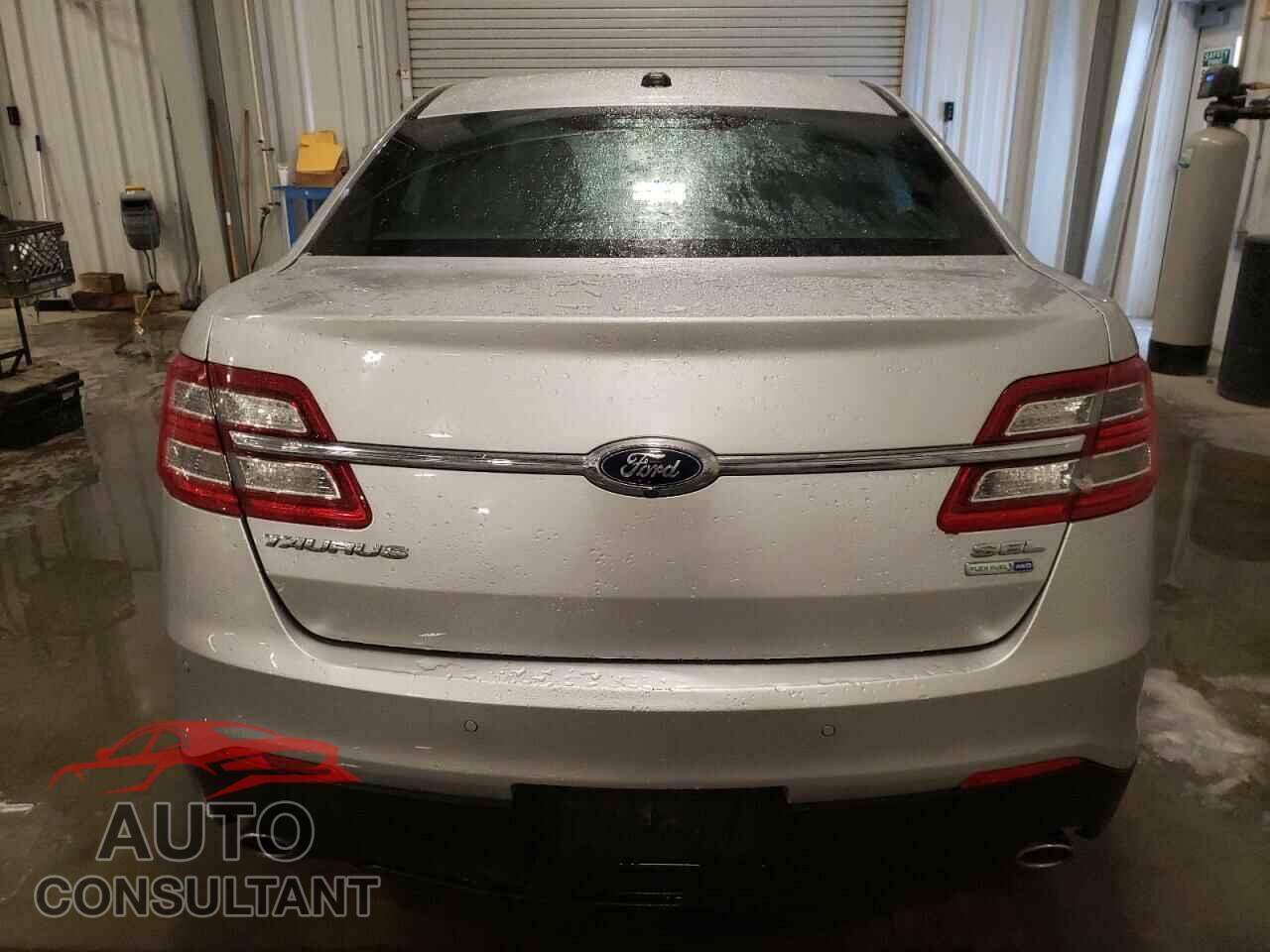 FORD TAURUS 2015 - 1FAHP2H86FG172124