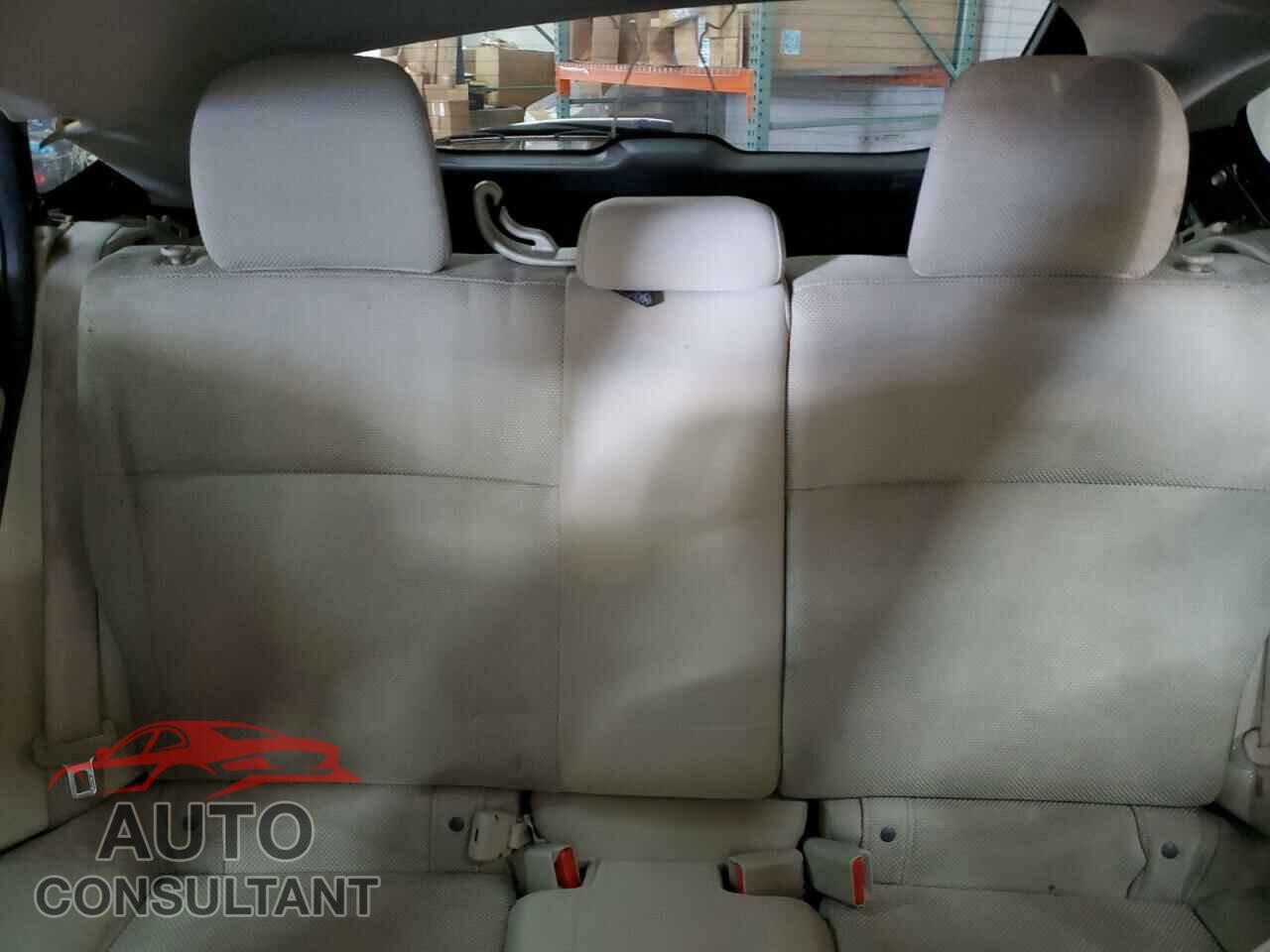 SUBARU XV 2014 - JF2GPAVC8E8205692