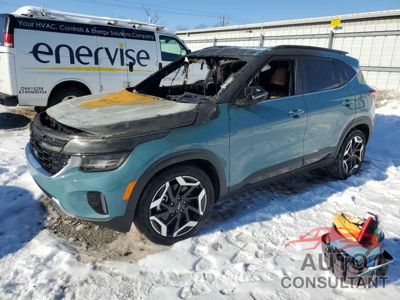KIA SELTOS 2024 - KNDETCA74R7541065