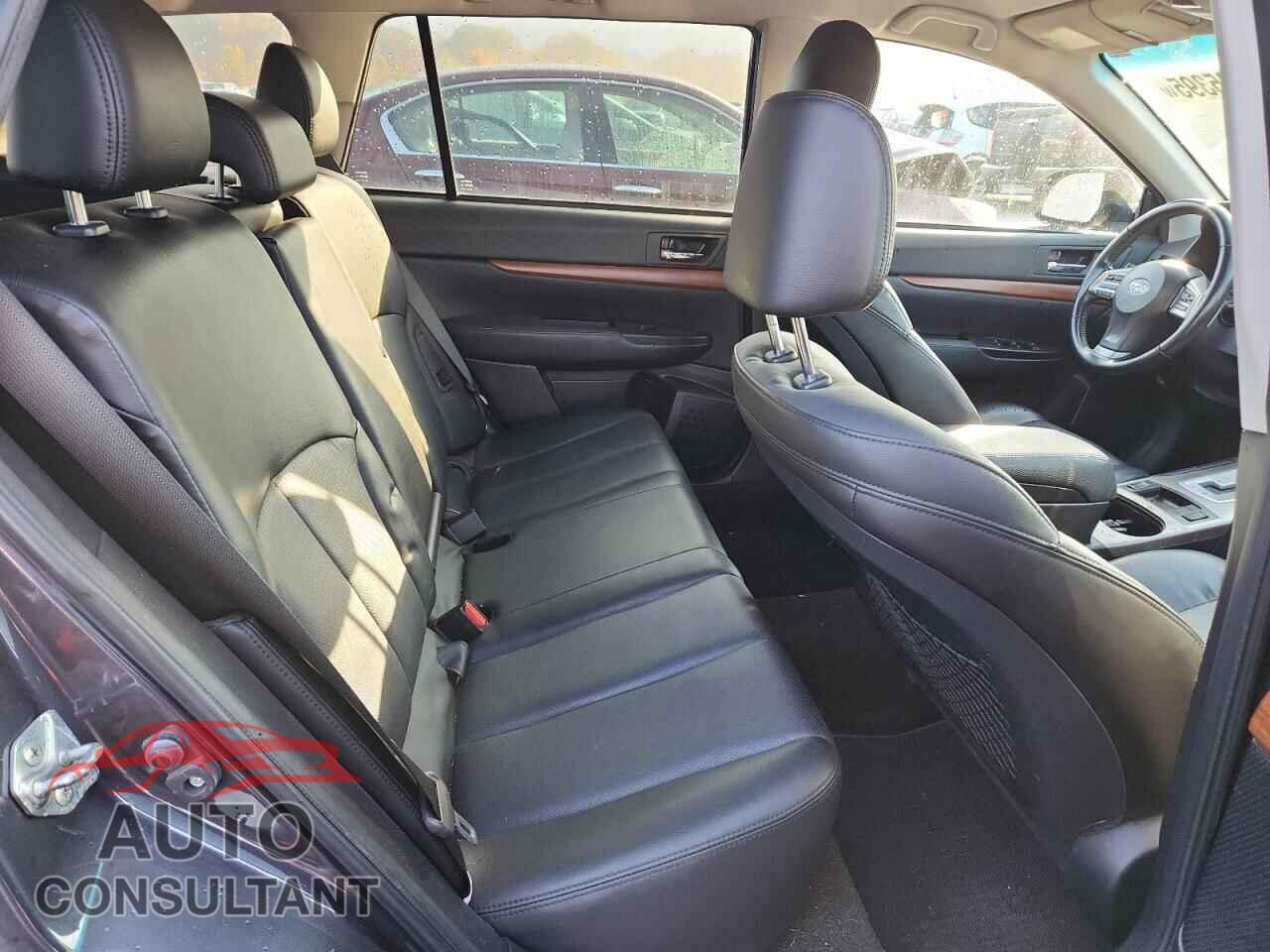 SUBARU OUTBACK 2013 - 4S4BRBJC1D3322147