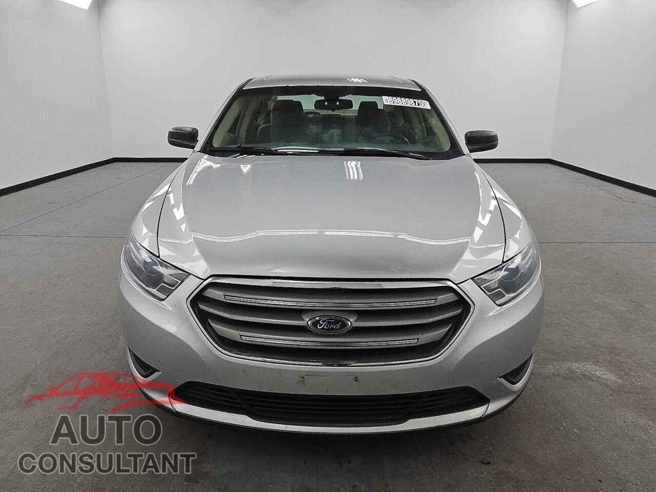 FORD TAURUS 2017 - 1FAHP2D81HG127066