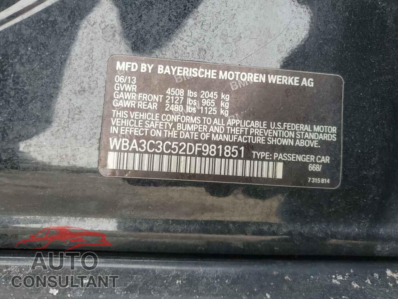 BMW 3 SERIES 2013 - WBA3C3C52DF981851