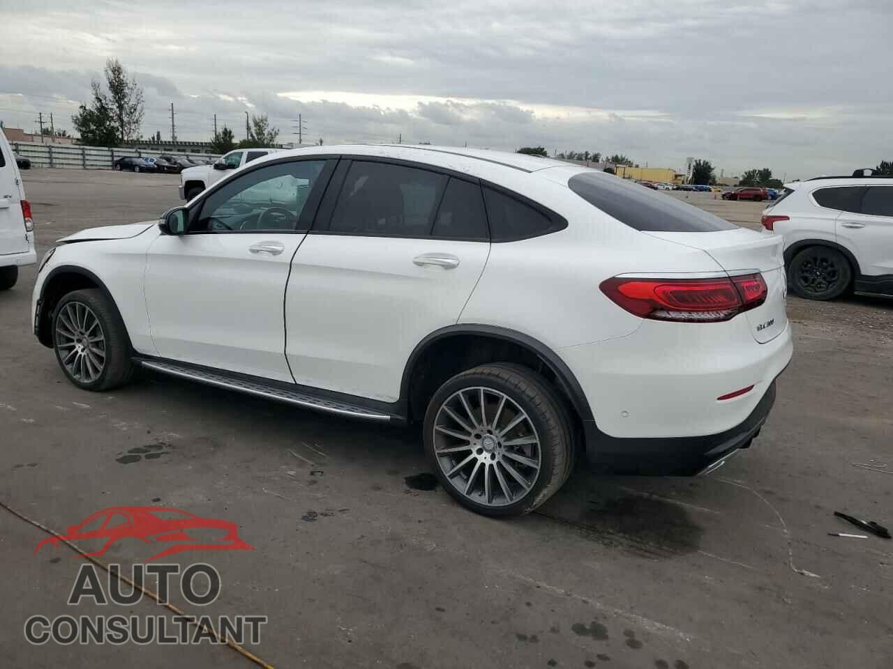 MERCEDES-BENZ GLC-CLASS 2023 - W1N0J8EBXPG127614
