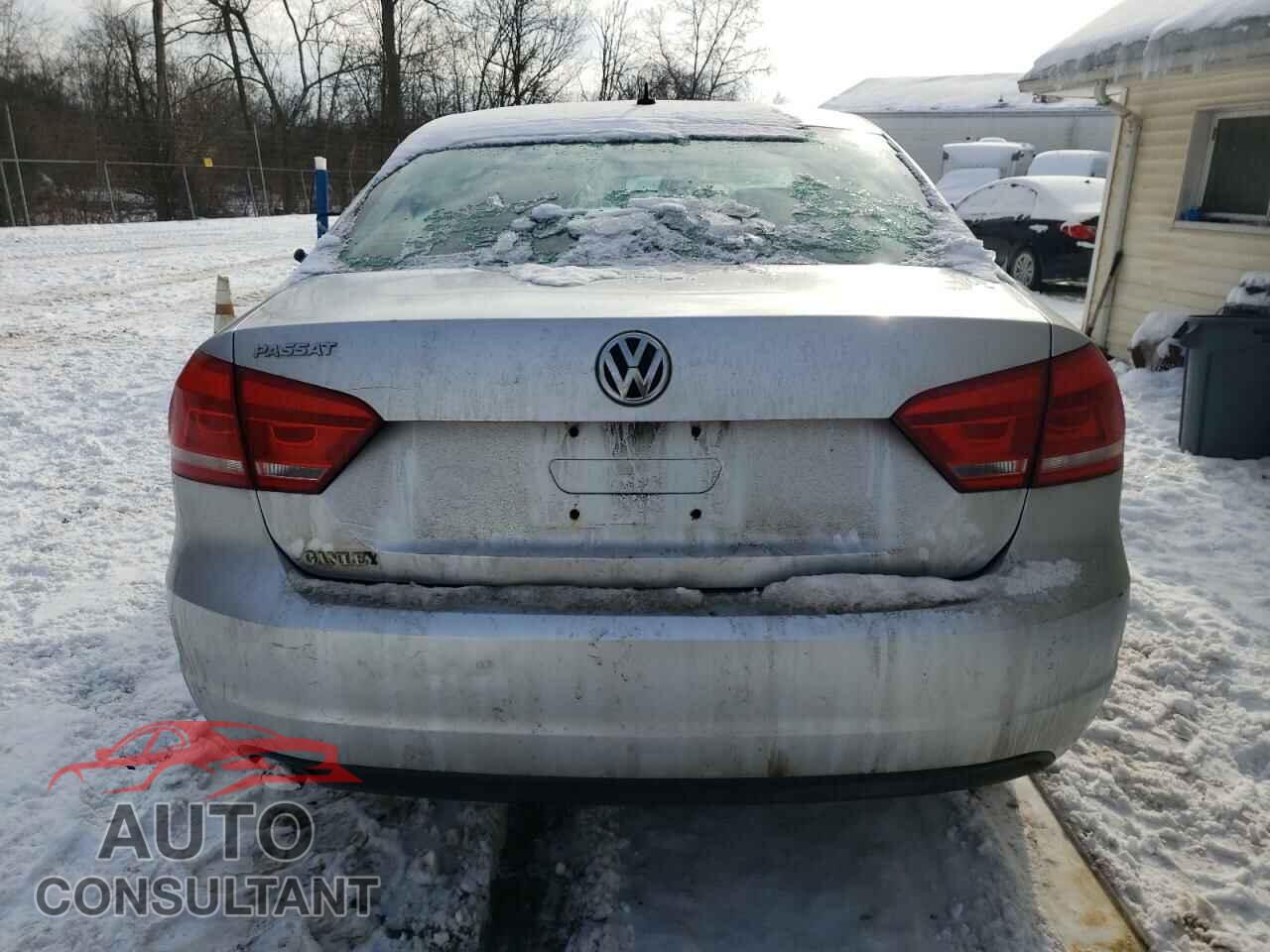 VOLKSWAGEN PASSAT 2013 - 1VWAH7A36DC080534