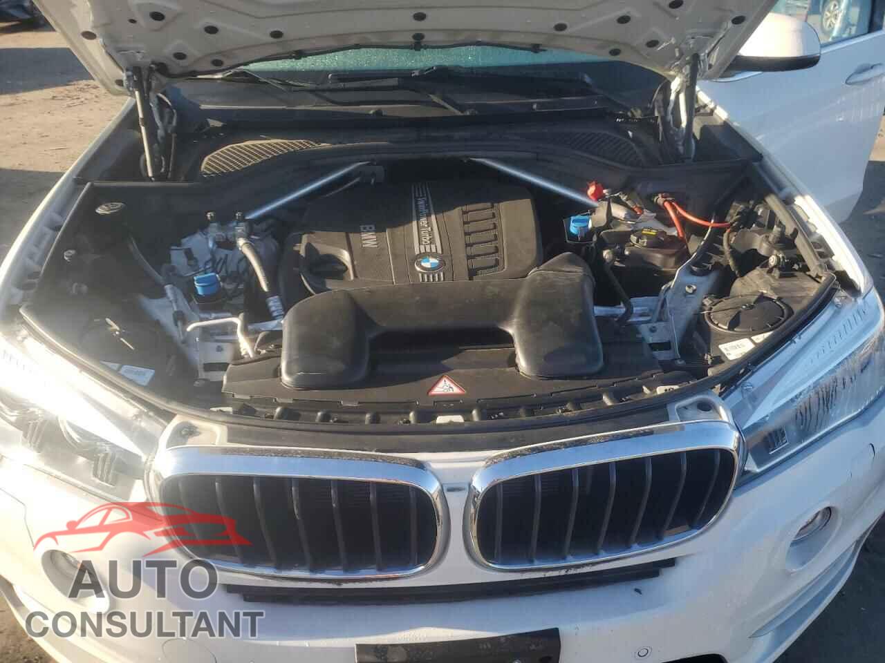 BMW X5 2014 - 5UXKS4C55E0J95178