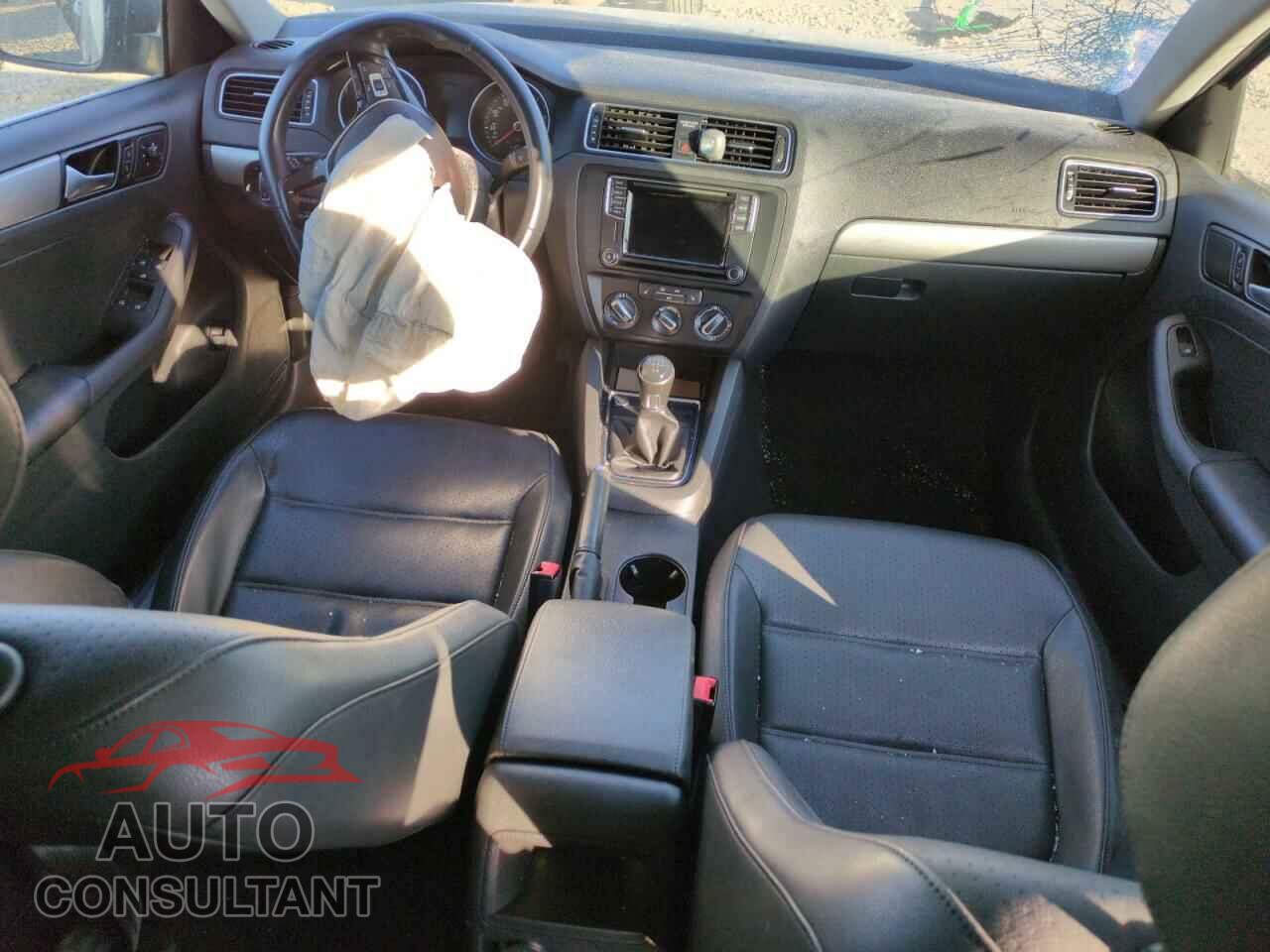 VOLKSWAGEN JETTA 2017 - 3VWB67AJXHM297940