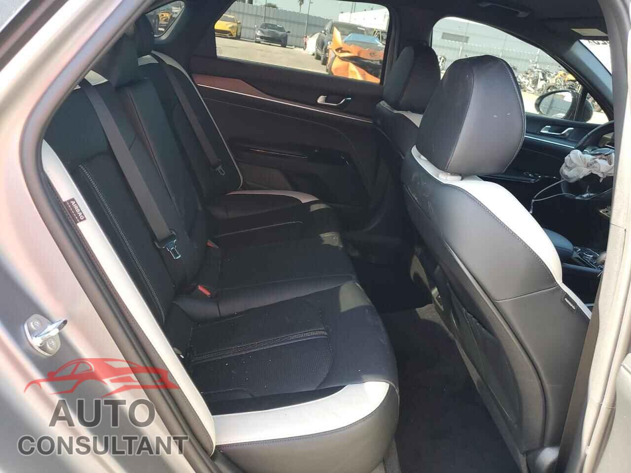 KIA K5 2025 - KNAG64J70S5365457
