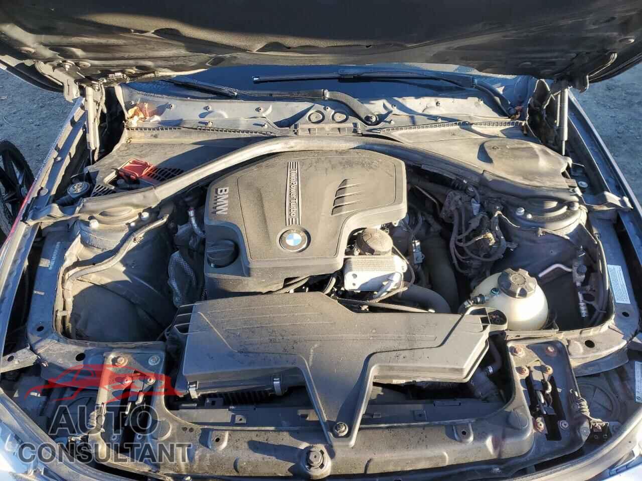 BMW 3 SERIES 2013 - WBA3B3C54DF530004