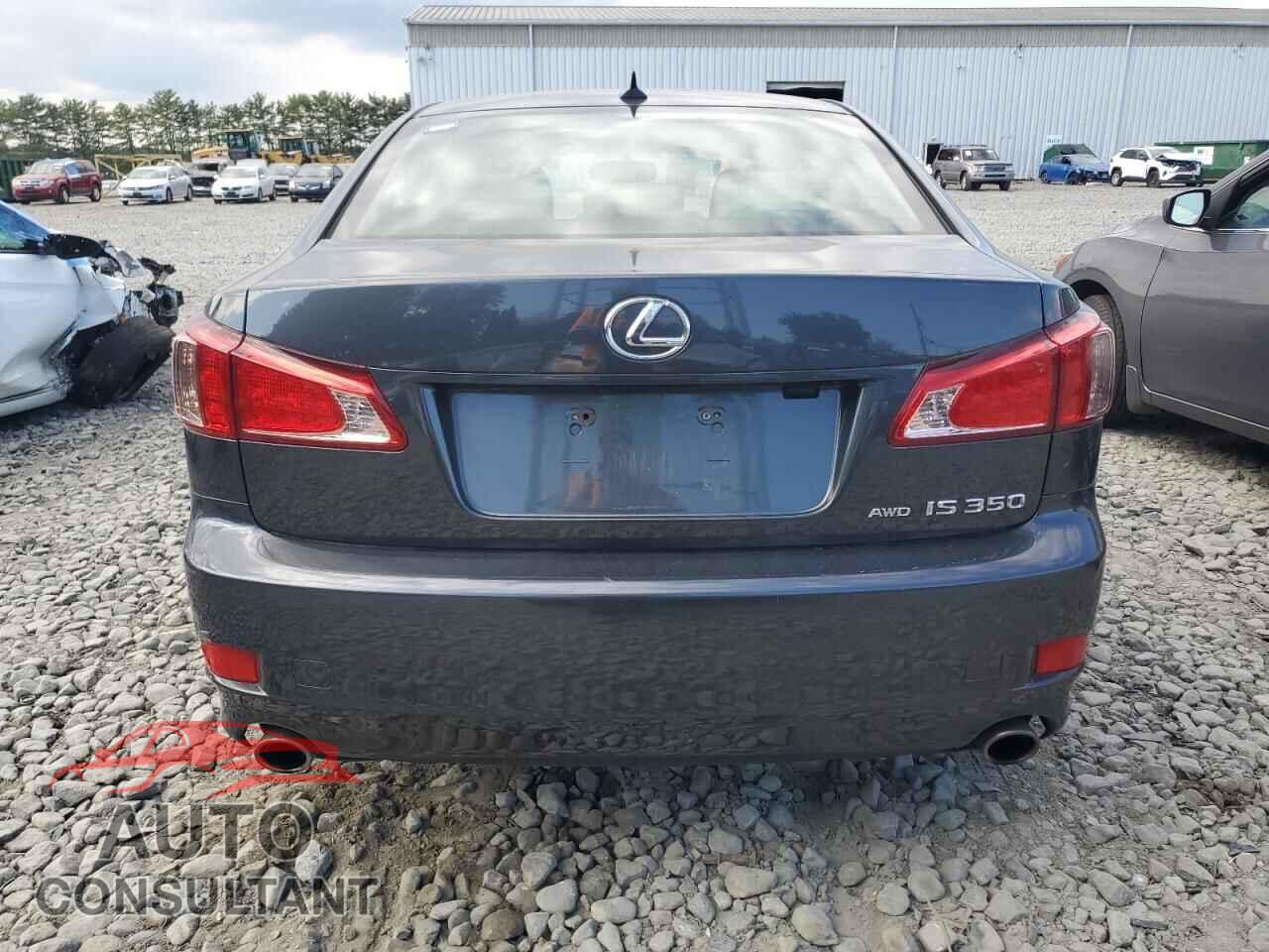 LEXUS IS 2011 - JTHCE5C21B5000876