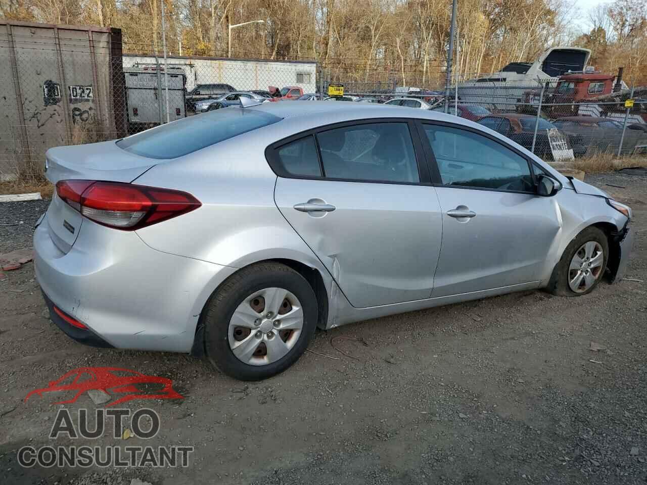 KIA FORTE 2017 - 3KPFK4A70HE066980