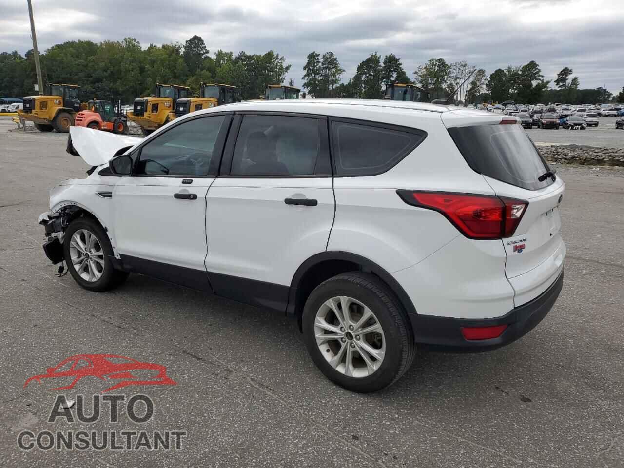 FORD ESCAPE 2019 - 1FMCU0F77KUB96600
