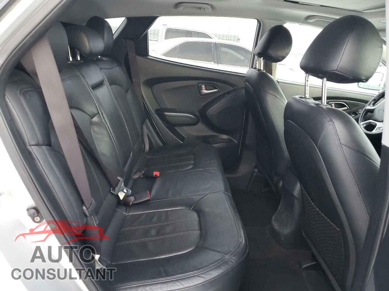 HYUNDAI TUCSON 2011 - KM8JUCAC0BU189081