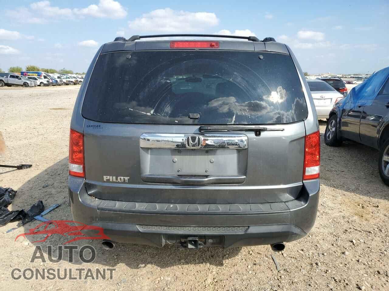 HONDA PILOT 2012 - 5FNYF3H63CB010247
