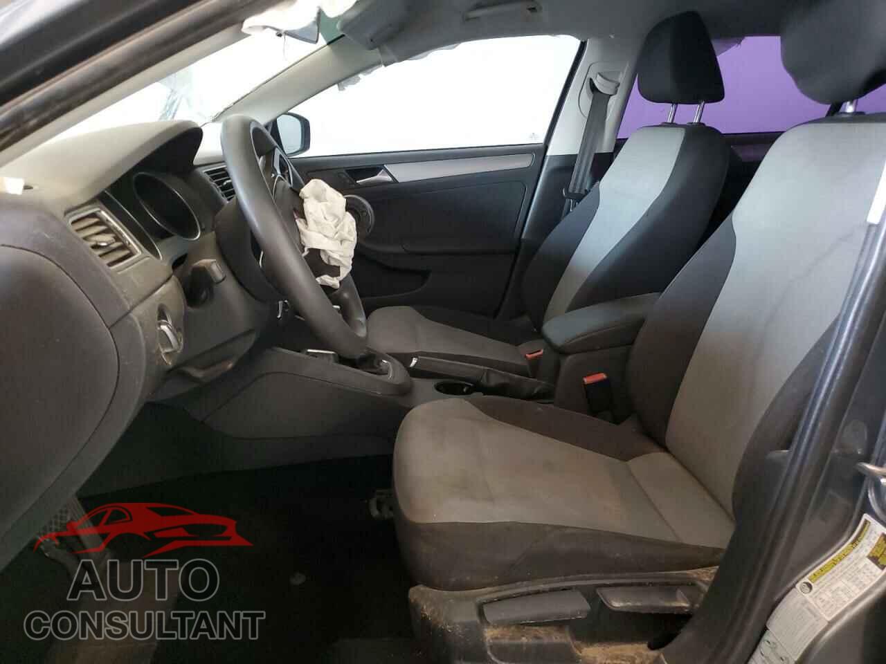 VOLKSWAGEN JETTA 2017 - 3VW2B7AJXHM291910