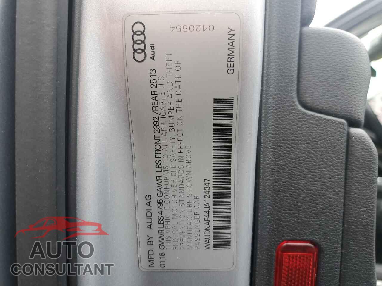 AUDI A4 2018 - WAUDNAF44JA124347