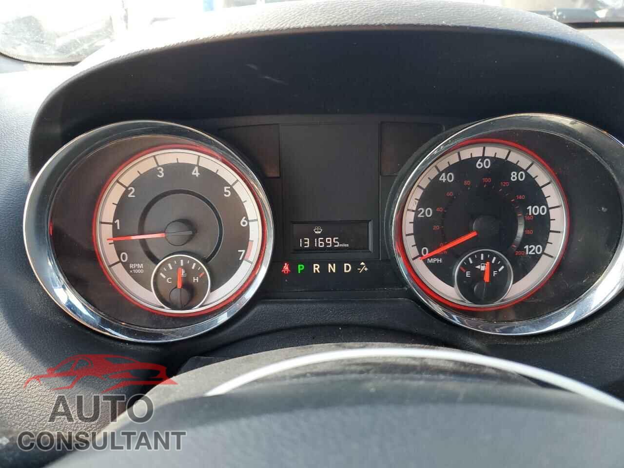 DODGE CARAVAN 2015 - 2C4RDGBG9FR659157