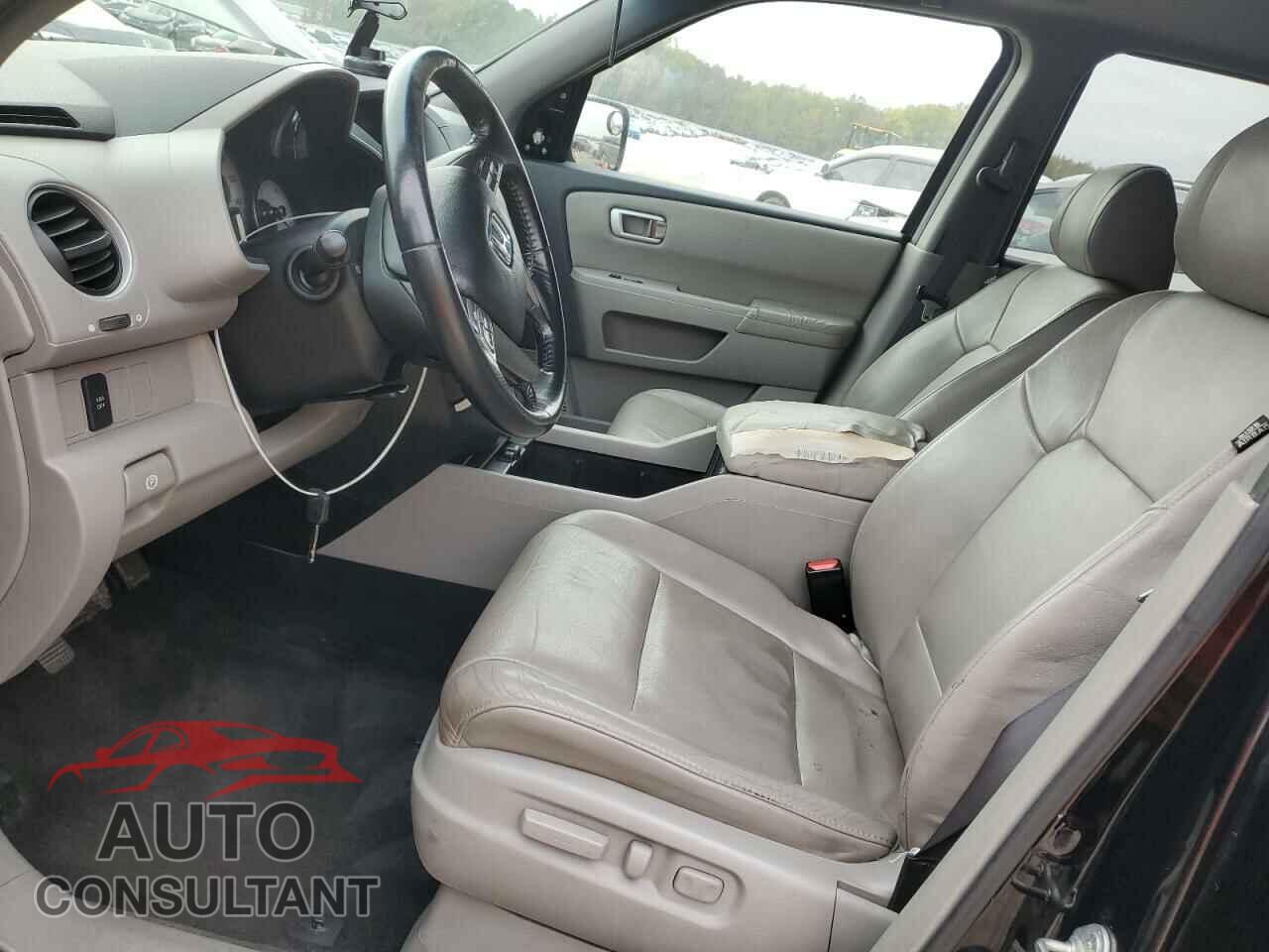 HONDA PILOT 2010 - 5FNYF4H58AB025384