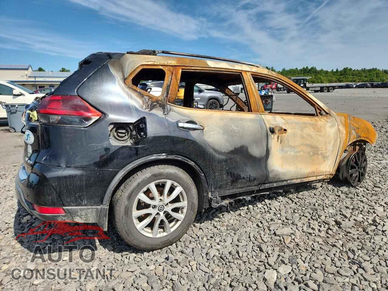 NISSAN ROGUE 2019 - KNMAT2MV0KP522120