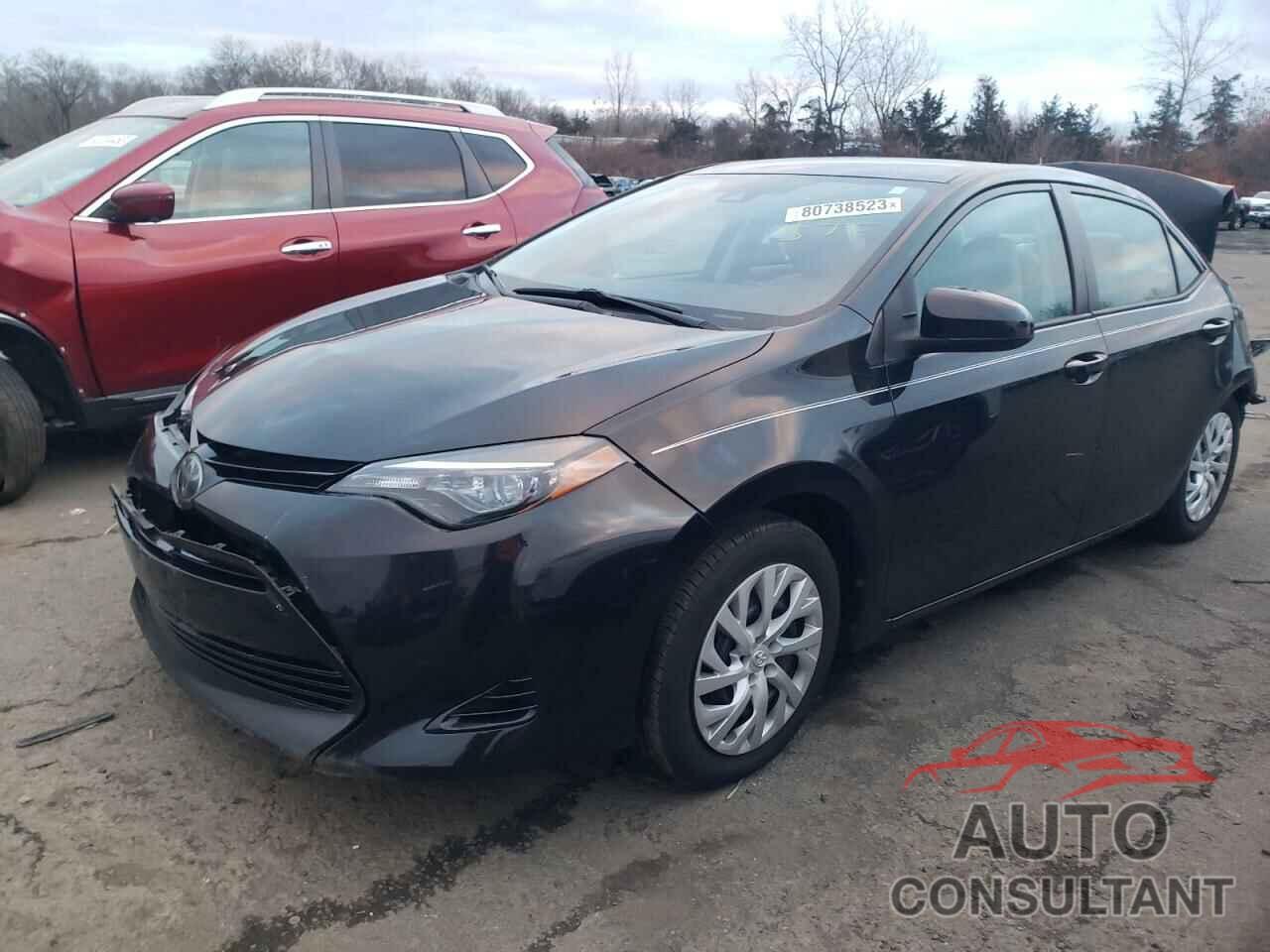 TOYOTA COROLLA 2018 - 5YFBURHE3JP740702