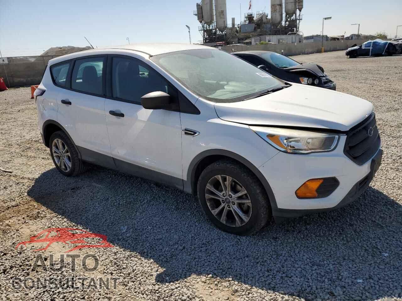 FORD ESCAPE 2017 - 1FMCU0F79HUE09166