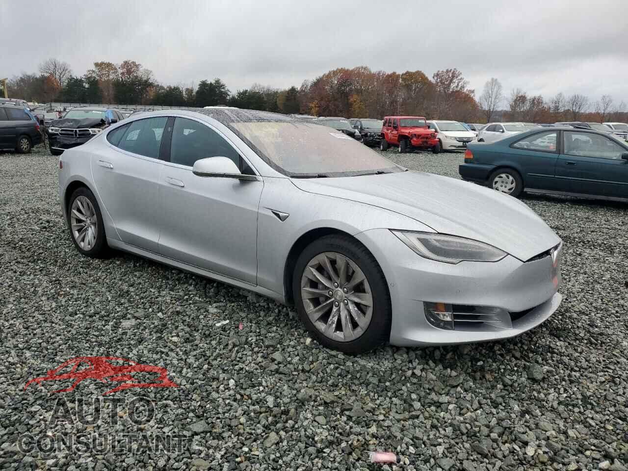 TESLA MODEL S 2018 - 5YJSA1E20JF267681