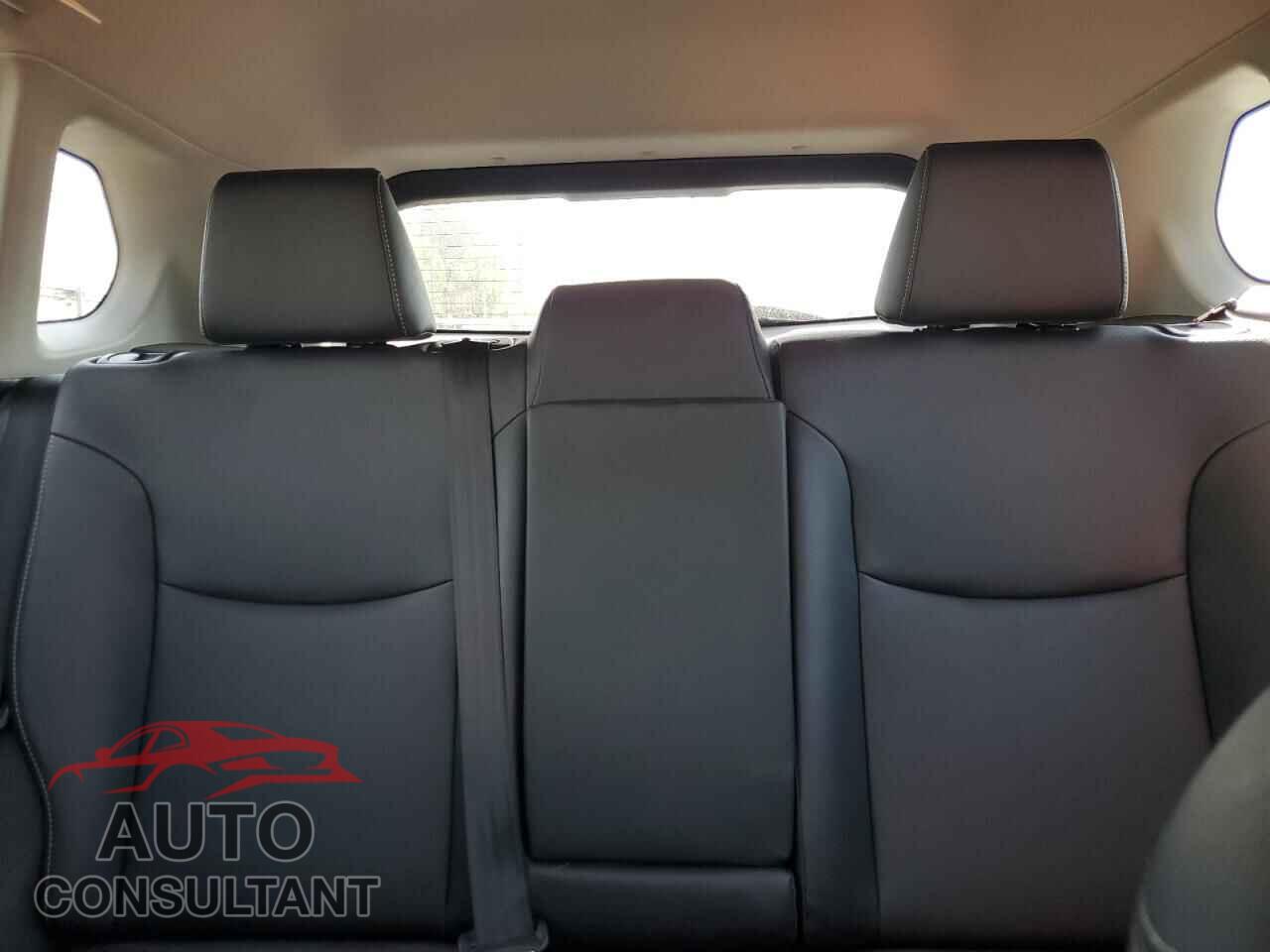 TOYOTA COROLLA CR 2023 - 7MUDAAAG0PV054654