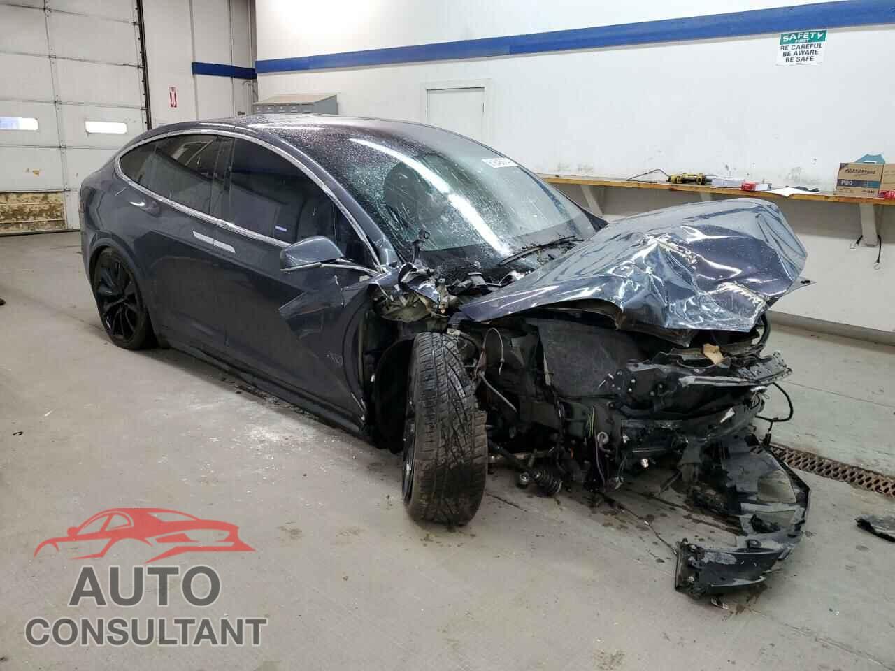 TESLA MODEL X 2017 - 5YJXCDE20HF068996