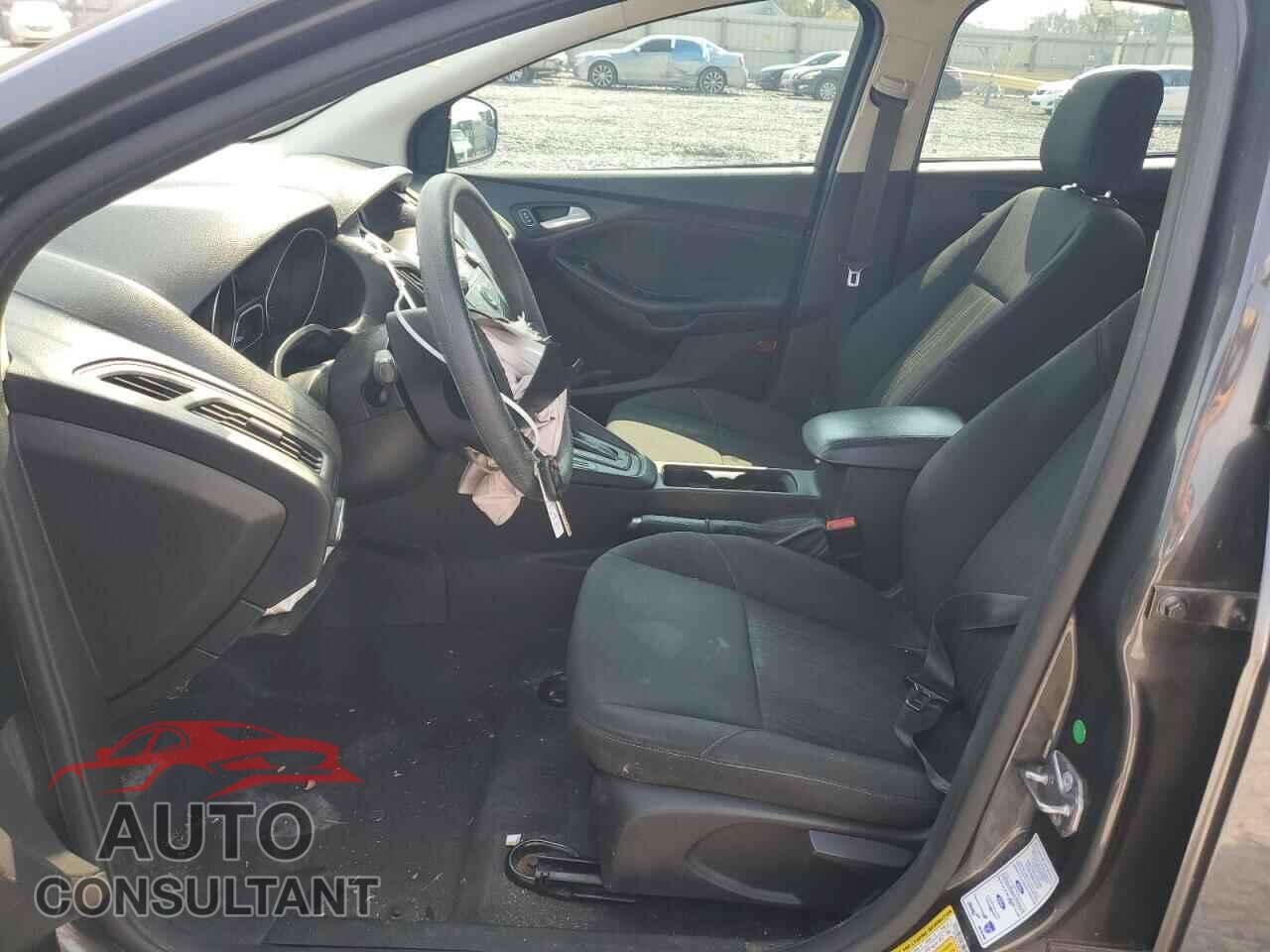 FORD FOCUS 2015 - 1FADP3F20FL273220