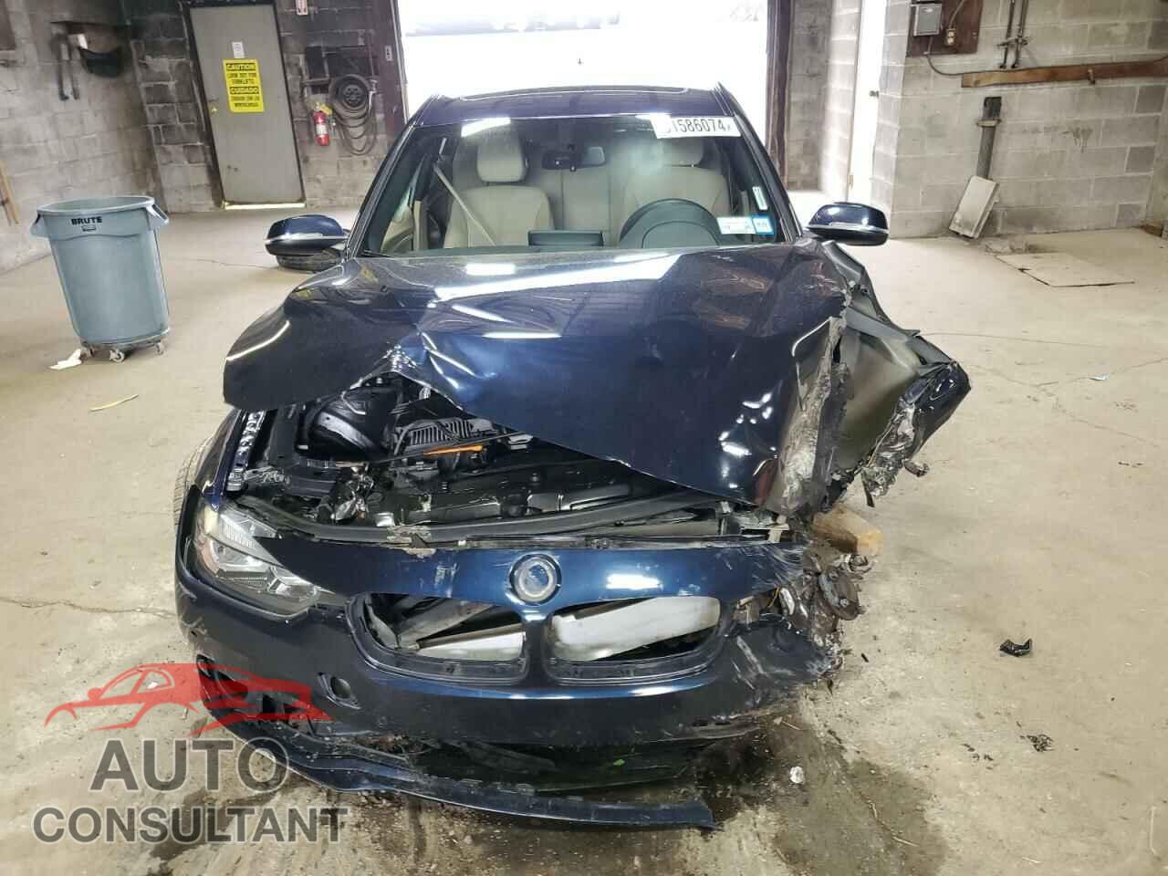 BMW 3 SERIES 2016 - WBA8E3G57GNU02096