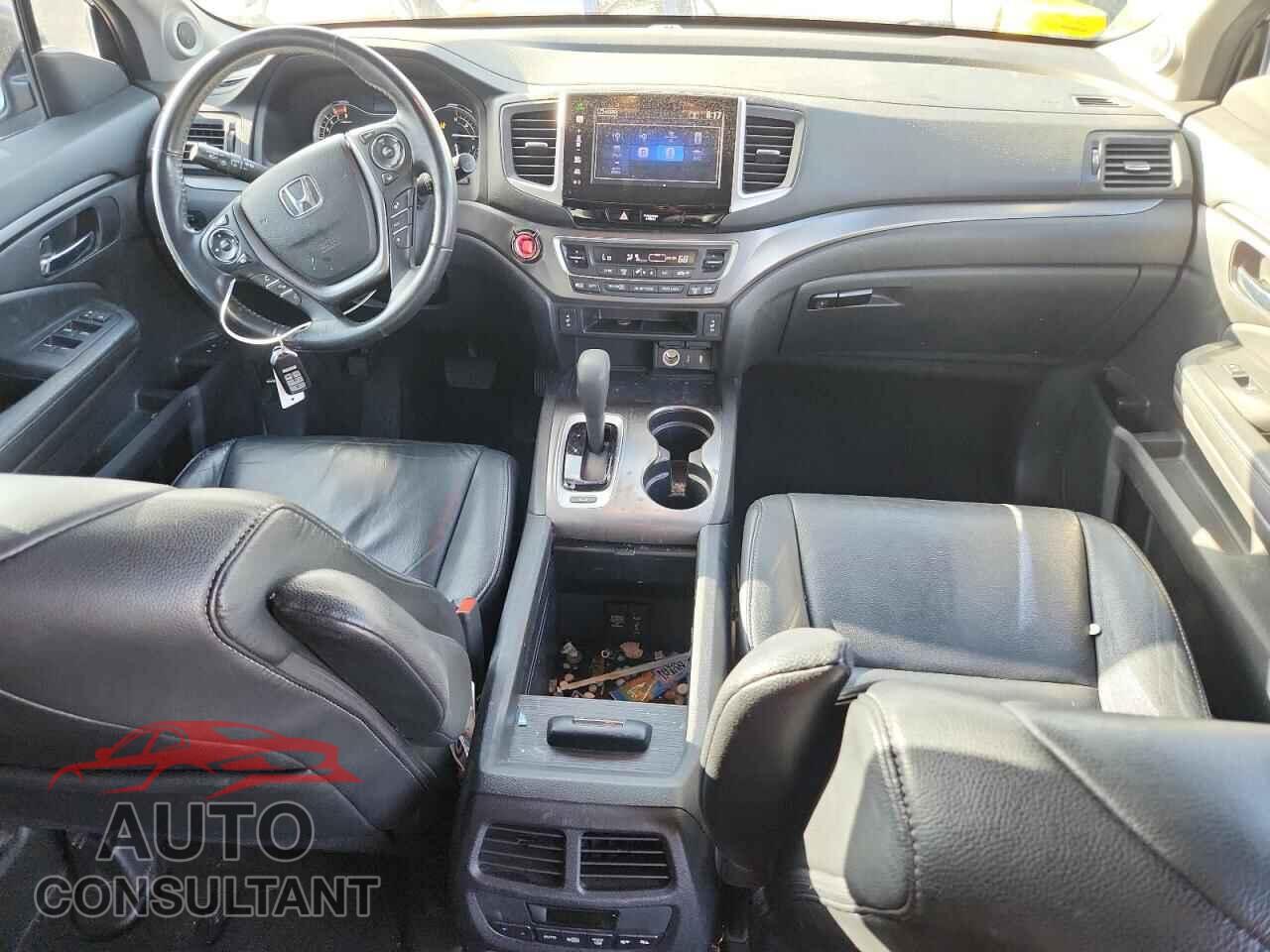 HONDA PILOT 2016 - 5FNYF6H68GB011577