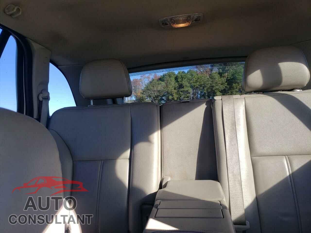 FORD EDGE 2011 - 2FMDK3JC4BBB06020