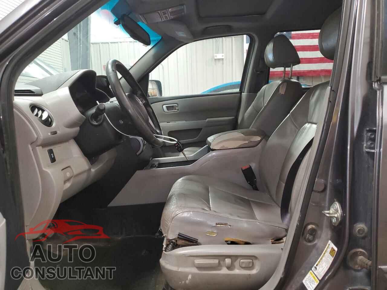 HONDA PILOT 2015 - 5FNYF4H55FB041226