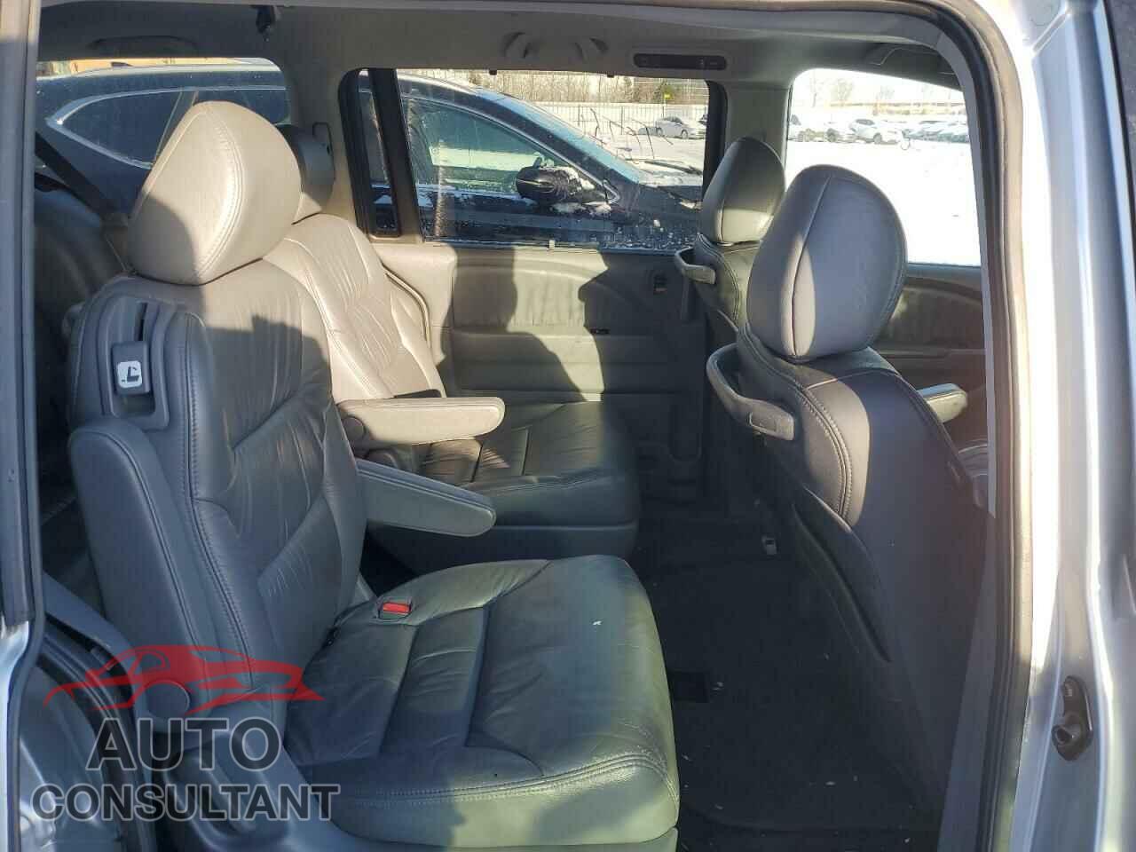 HONDA ODYSSEY 2010 - 5FNRL3H80AB505498