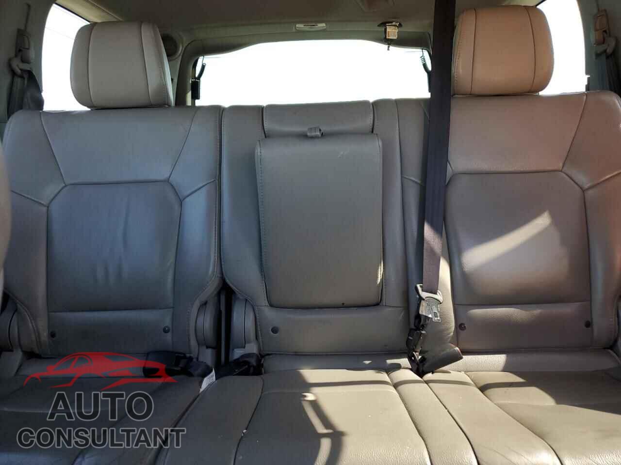 HONDA PILOT 2012 - 5FNYF4H98CB039372