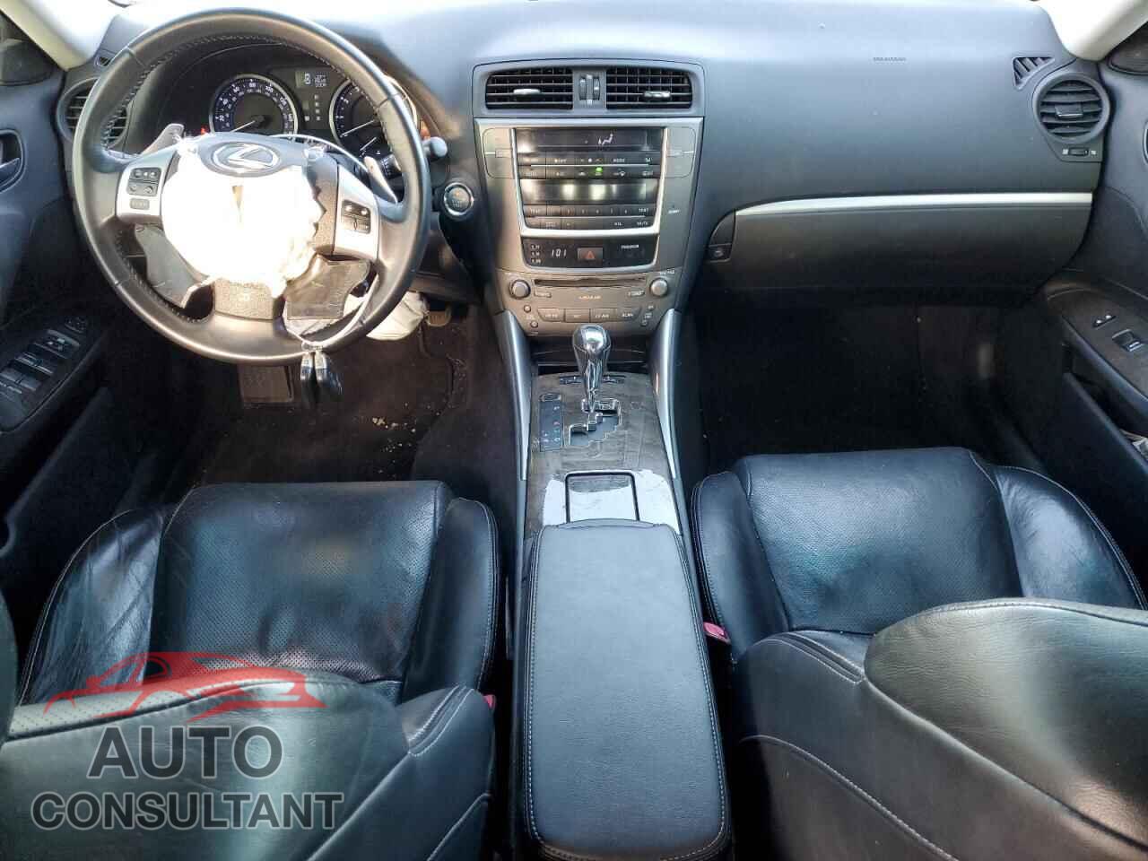 LEXUS IS 2012 - JTHCF5C25C5060027