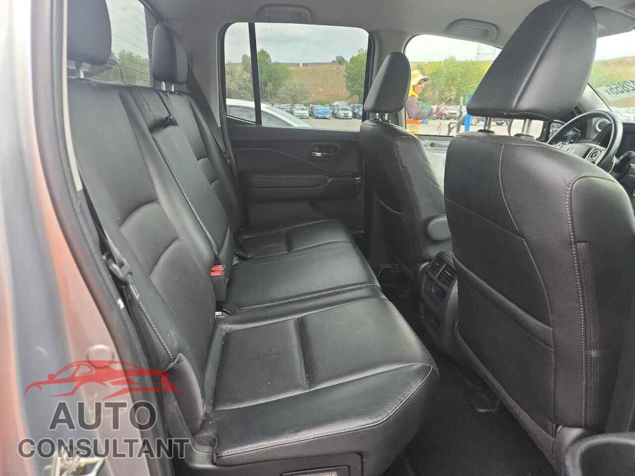 HONDA RIDGELINE 2017 - 5FPYK3F58HB002634