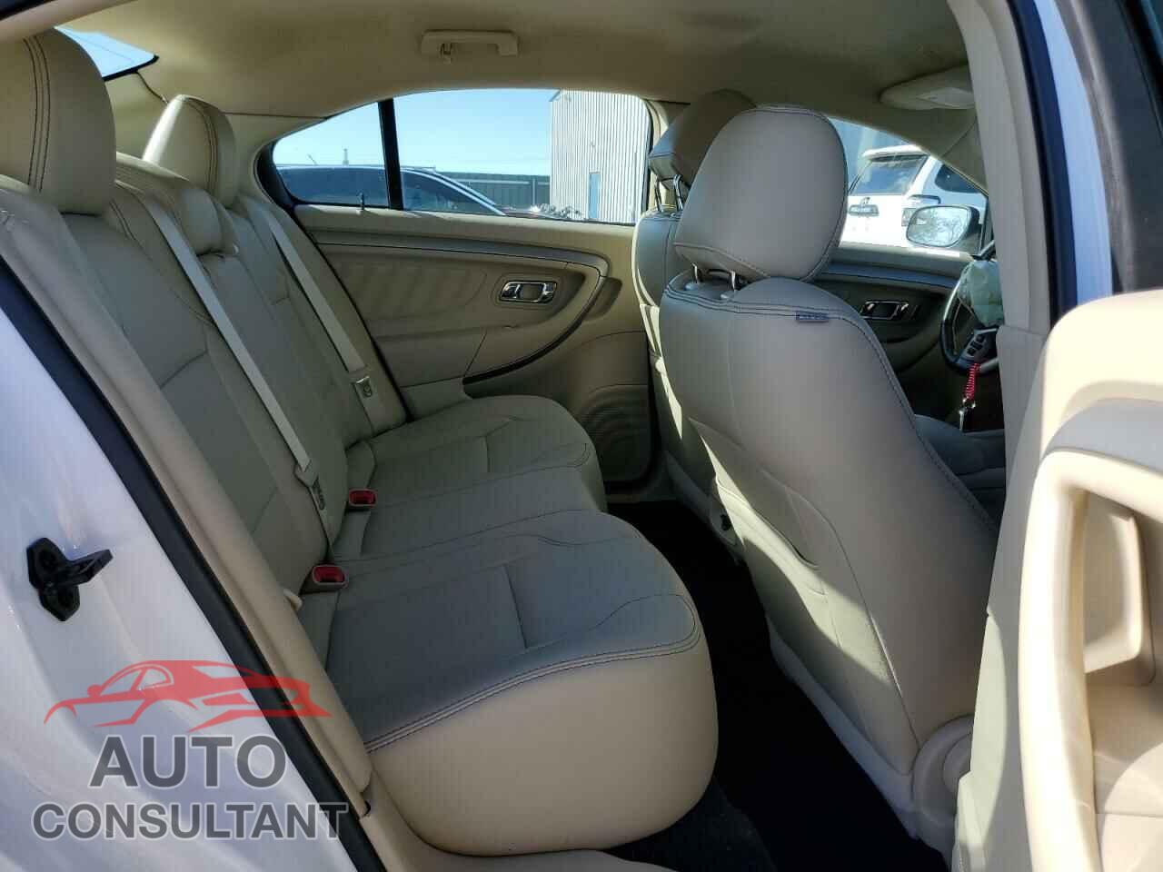FORD TAURUS 2013 - 1FAHP2E85DG176604