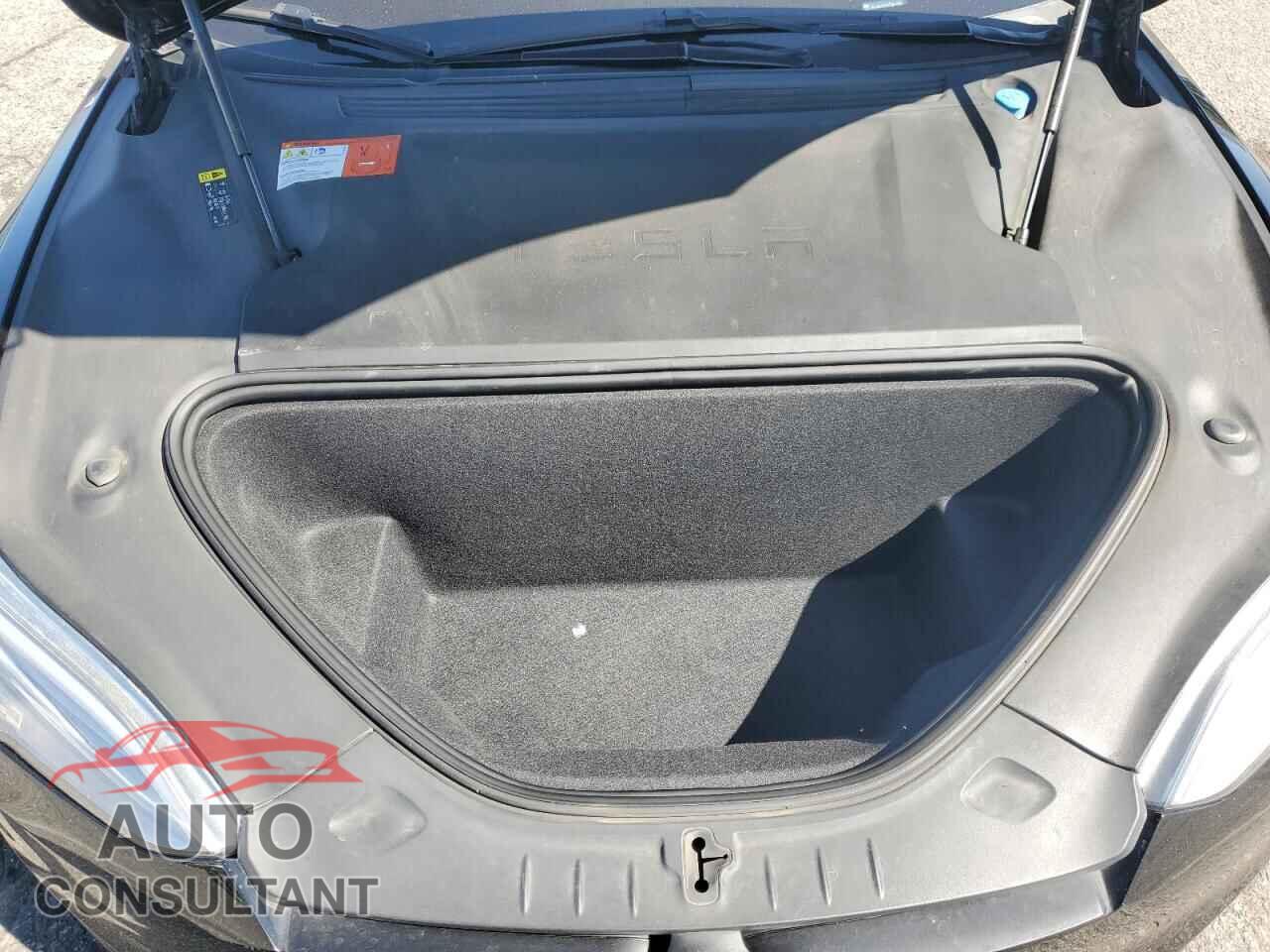 TESLA MODEL S 2017 - 5YJSA1E10HF201486