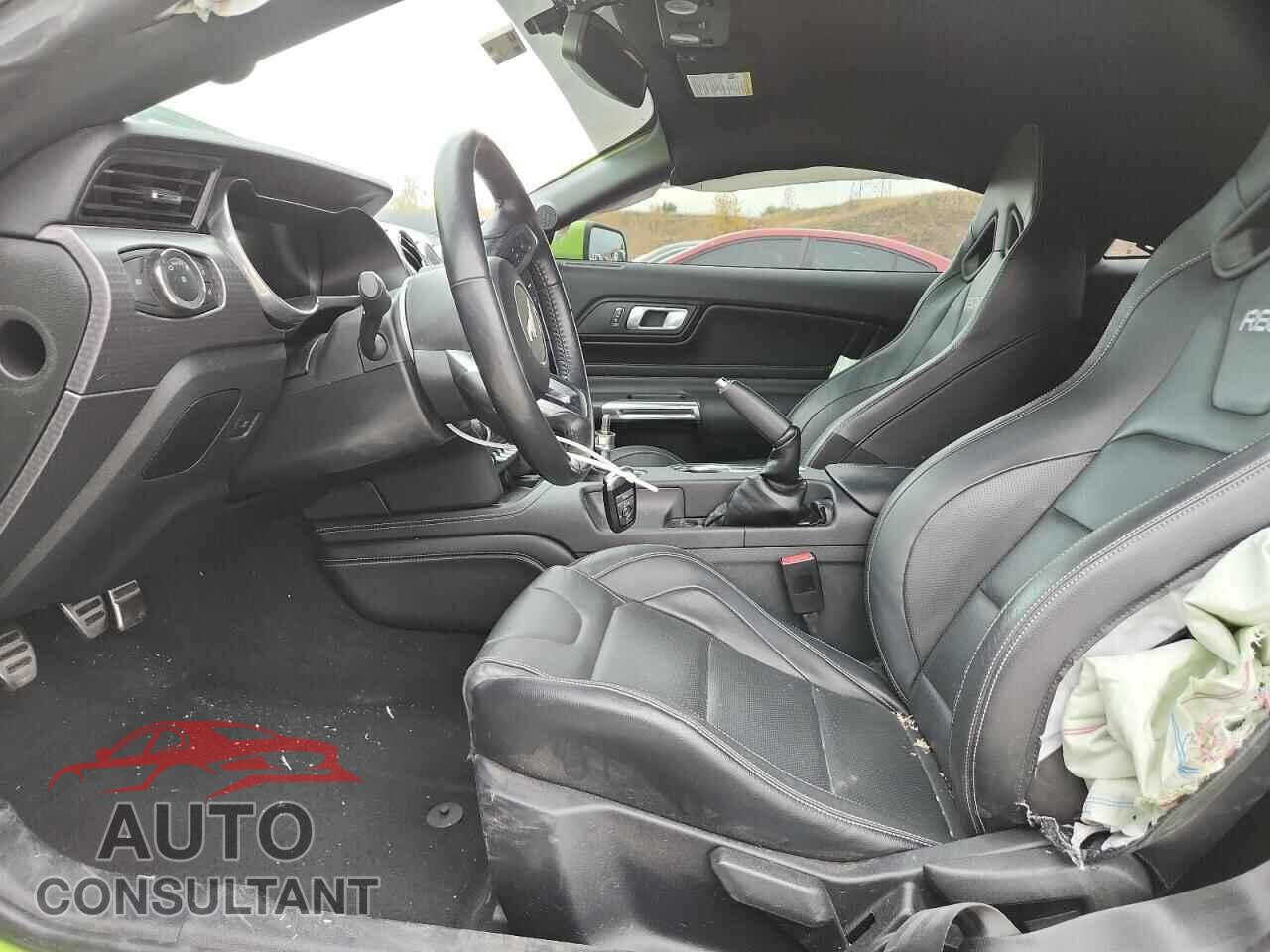 FORD MUSTANG 2020 - 1FA6P8CF4L5100992