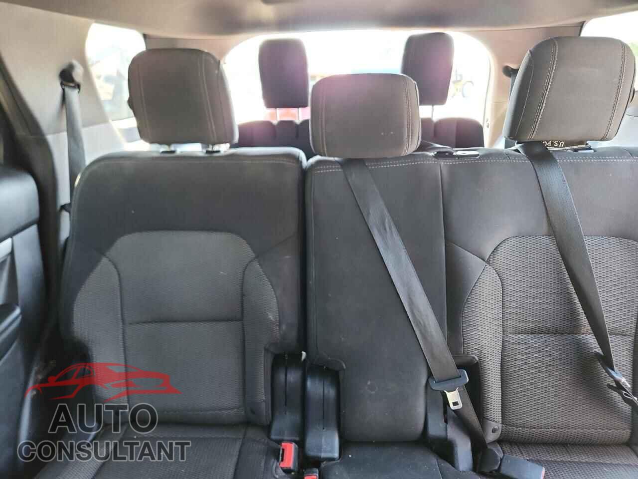 FORD EXPLORER 2017 - 1FM5K7D82HGA63060