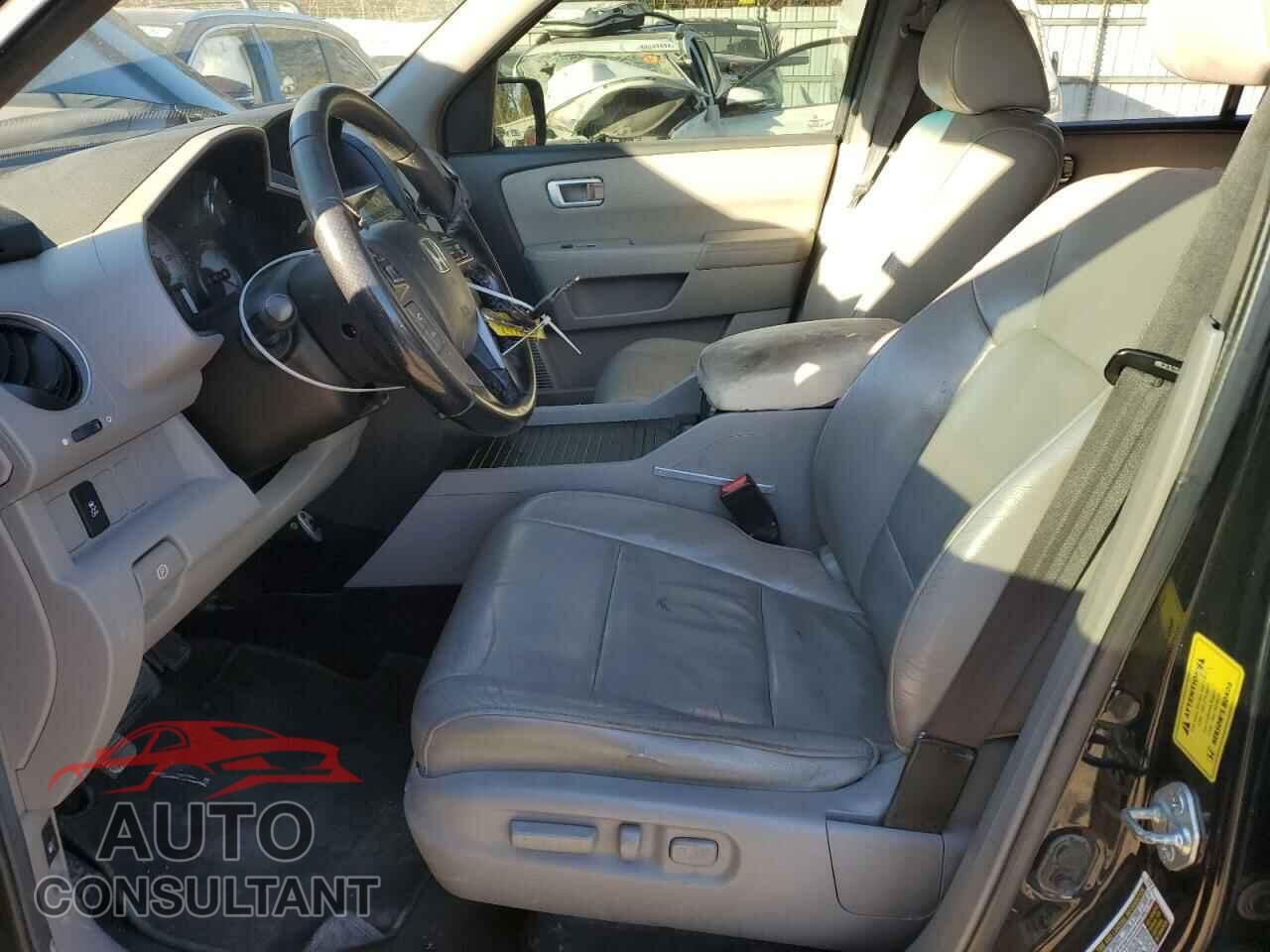 HONDA PILOT 2013 - 5FNYF4H77DB018285