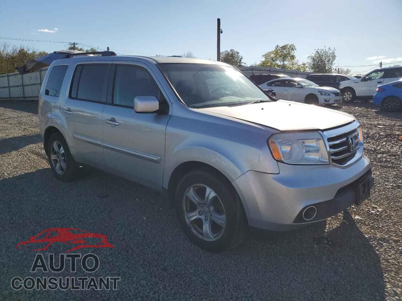 HONDA PILOT 2013 - 5FNYF4H57DB052144