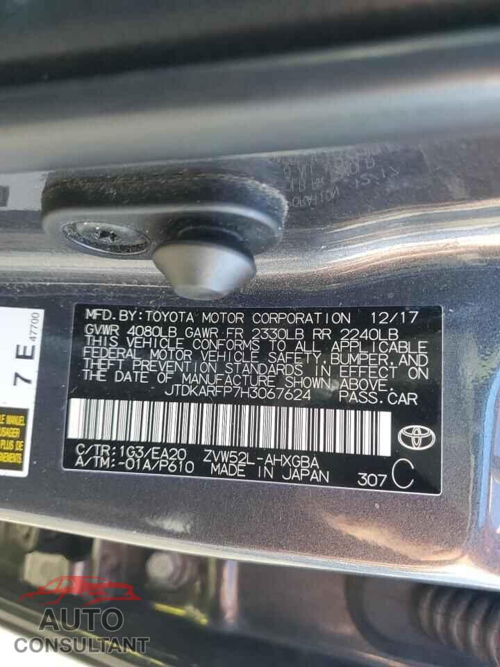 TOYOTA PRIUS 2017 - JTDKARFP7H3067624