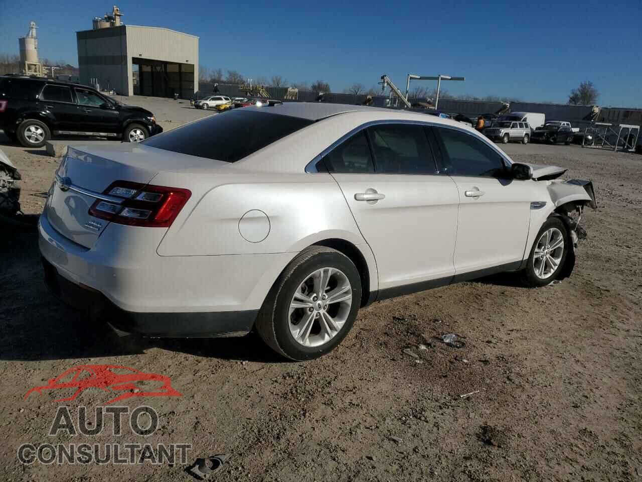 FORD TAURUS 2017 - 1FAHP2E83HG114690