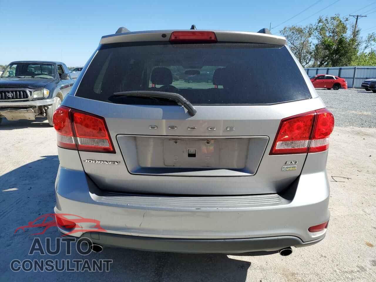 DODGE JOURNEY 2015 - 3C4PDCBG2FT744192