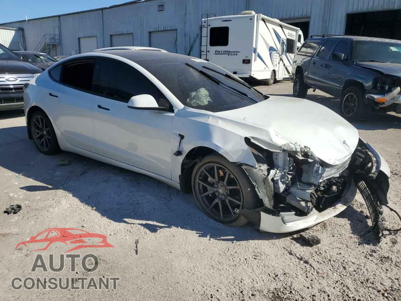 TESLA MODEL 3 2022 - 5YJ3E1EA6NF370867