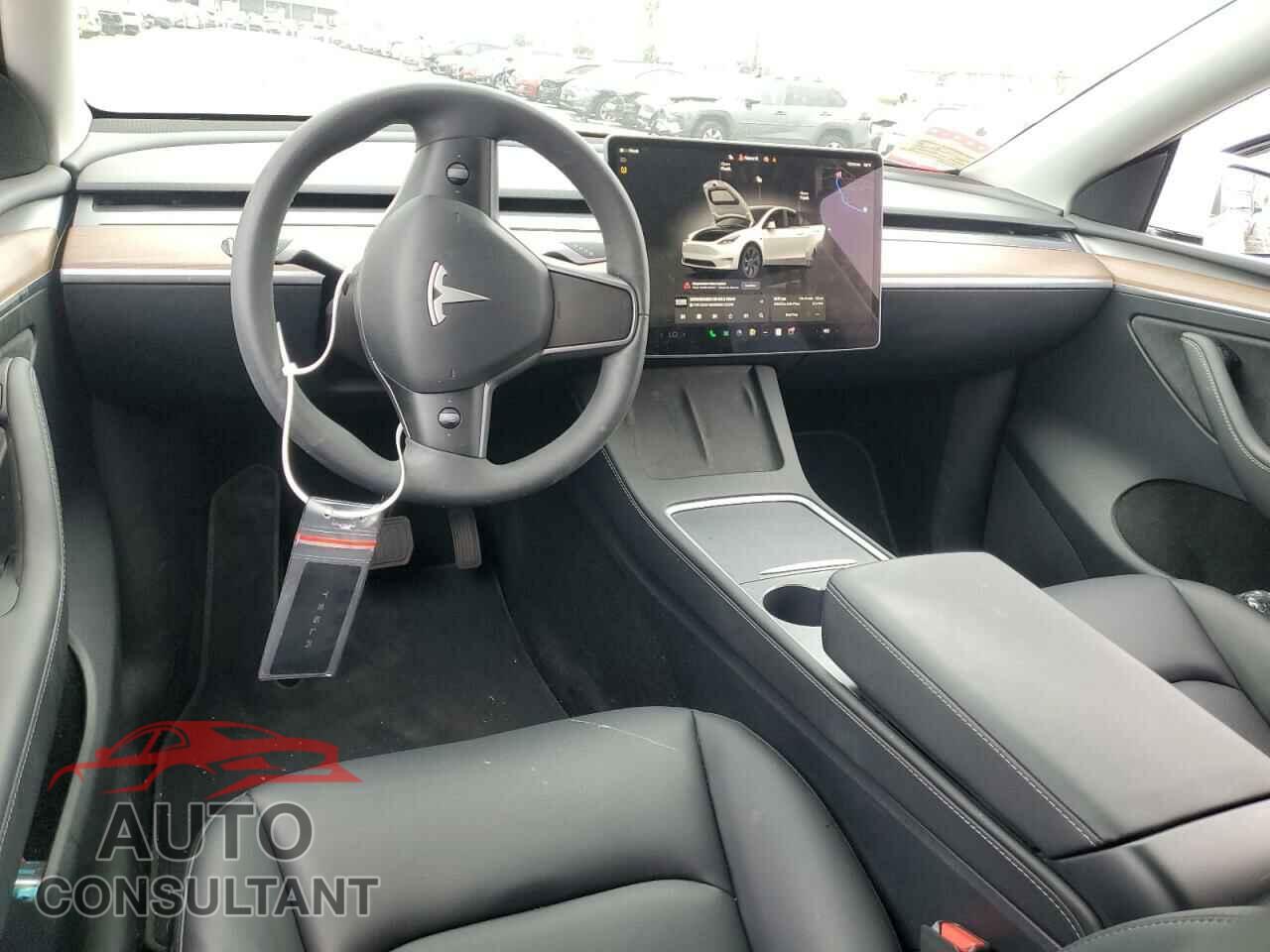 TESLA MODEL Y 2024 - 7SAYGDED4RF126087