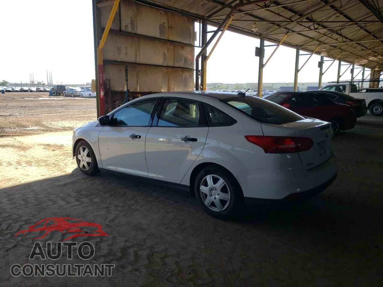 FORD FOCUS 2016 - 1FADP3E27GL362219